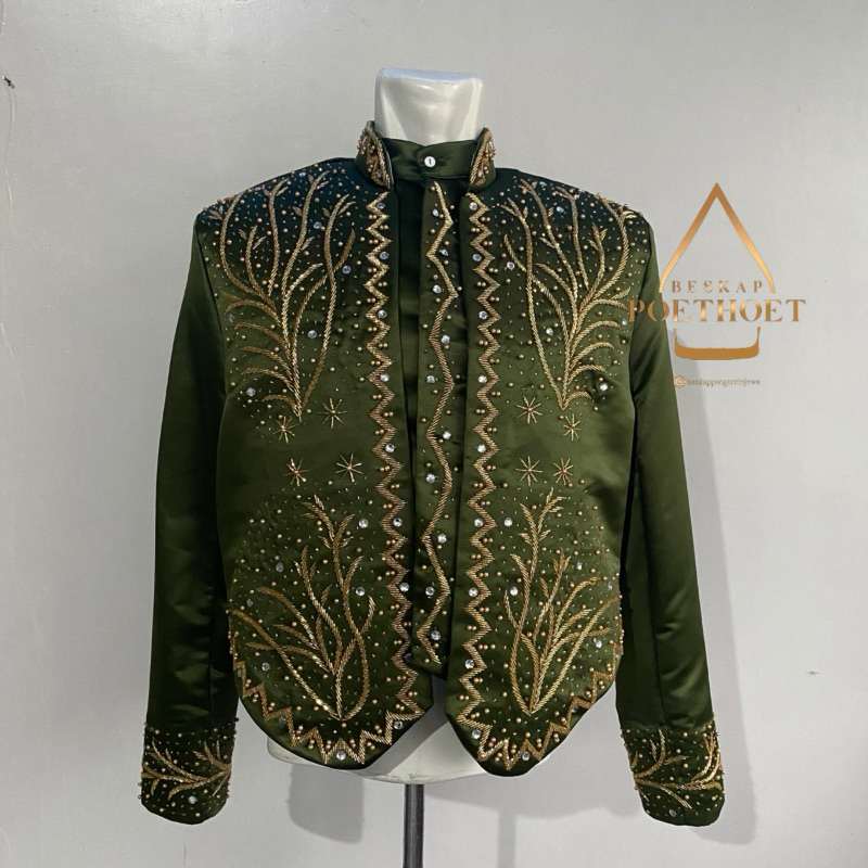 beskap pengantin pria Jawa solo hewes warna hijau army bahan bridal silk dan payet emas gold premium