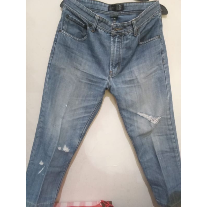 CELANA JEANS PRIA PRELOVE UK.38ADA SOBEK, DIJUAL UNTUK YG BUTUH KAIN PERCAH JEANS MURAH UNTUK KERAJI