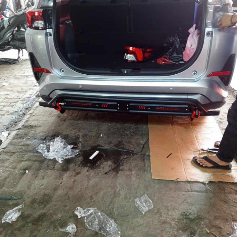 Towing bemper/pengaman belakang mobil Avanza Veloz 2022