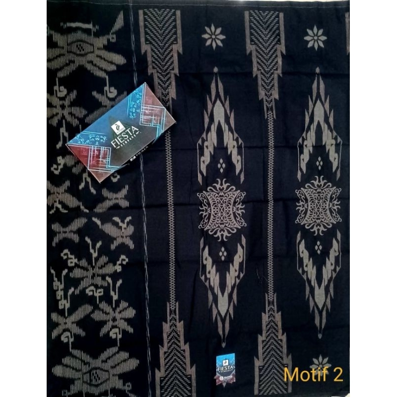Sarung Mangga Fiesta Kembang Hitam