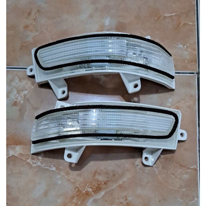 Lampu Sein Spion Honda Mobilio E 2014-2015  kanan atau kiri