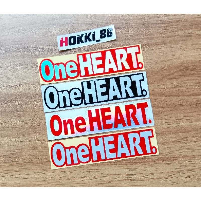 

Stiker cutting ONE HEART Motor HONDA