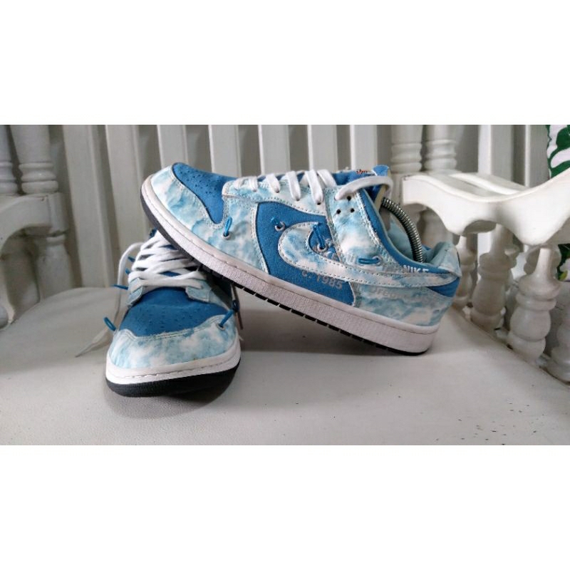 Nike SB Dunk x Off White Size 43 ins 27.5