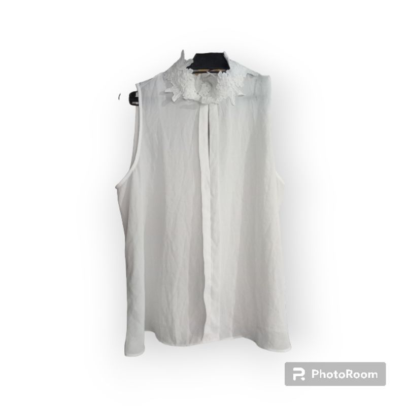 blouse sleeveless halter neck lace Conbipel Atasam blus putih polos branded wanita