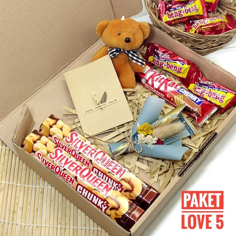 

kado buket bunga snack/bunga kering/coklat valentine/hampers valentine