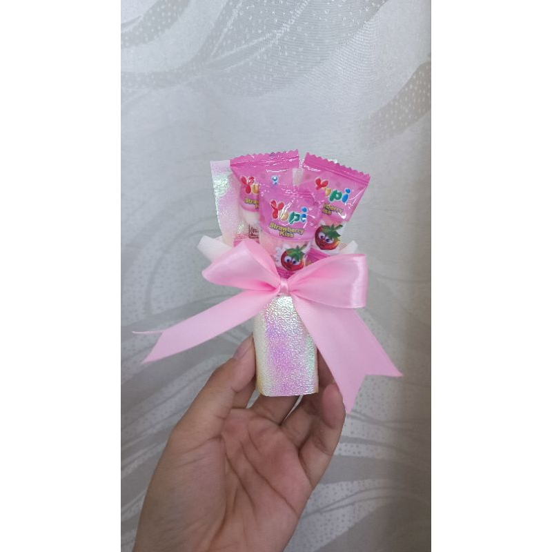 

Buket snack buket makanan buket ulang tahun buket souvenir buket permen buket wisuda flowers bucket buket bunga plastii