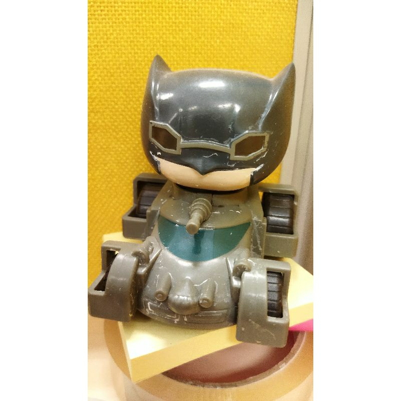 Batman Justice League DC KFC Chaki Meal 2020 not happy meal action figure.