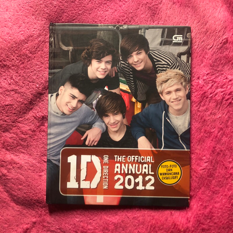 ONE DIRECTION 1D - THE OFFICIAL ANNUAL 2012 BOOK [PRELOVED] ALBUM CD HARRY STYLES ZAYN MALIK NAILL H