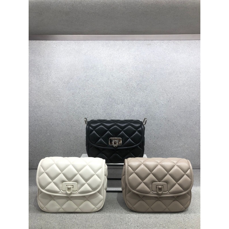 Tas wanita slempang Charles&Keith original