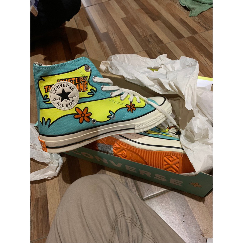 converse scooby doo