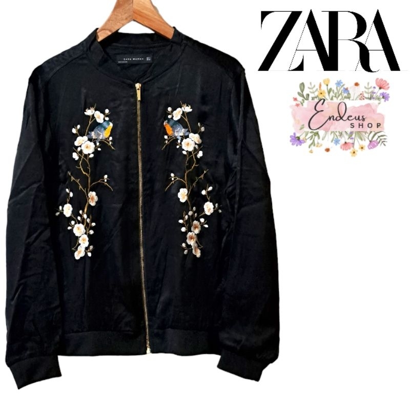JAKET BOMBER ZARA BORDIR BUNGA SIZE S TO M WARNA HITAM
