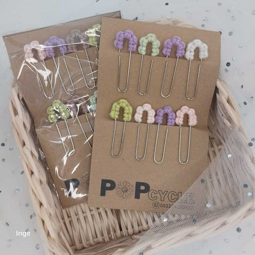 

PEMBATAS BUKU MACRAME / SOUVENIR