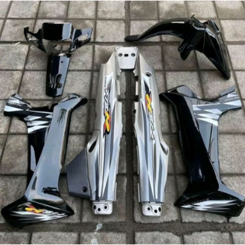 Paket Body Fullset fizR fize millenium hitam silver set striping