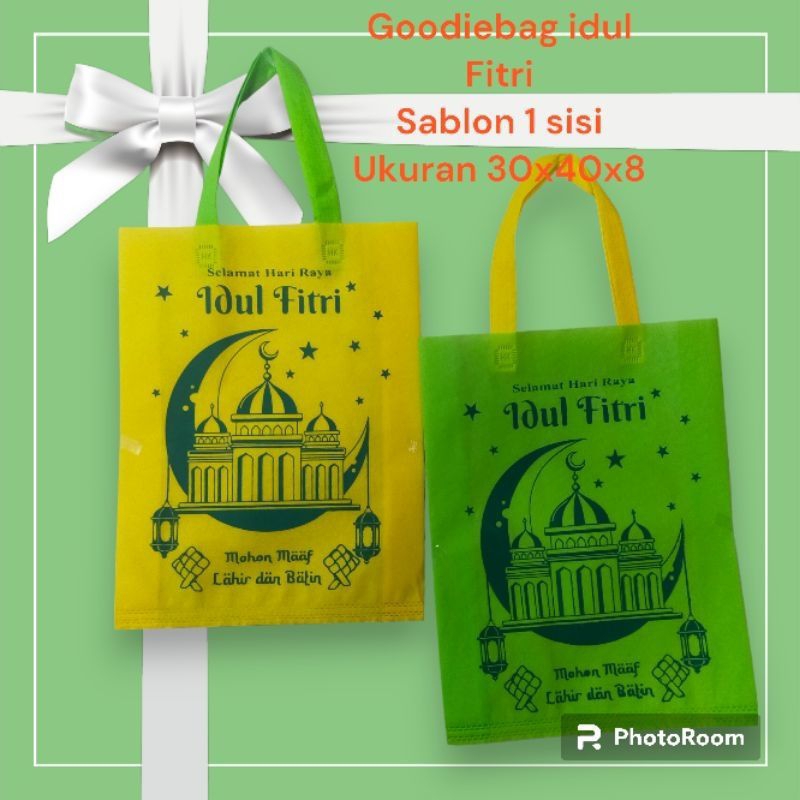 

TAS IDUL FITRI LEBARAN TAS KAIN SPUNBOND 30 X 40 BERTALI MOTIF BERSABLON SATUAN
