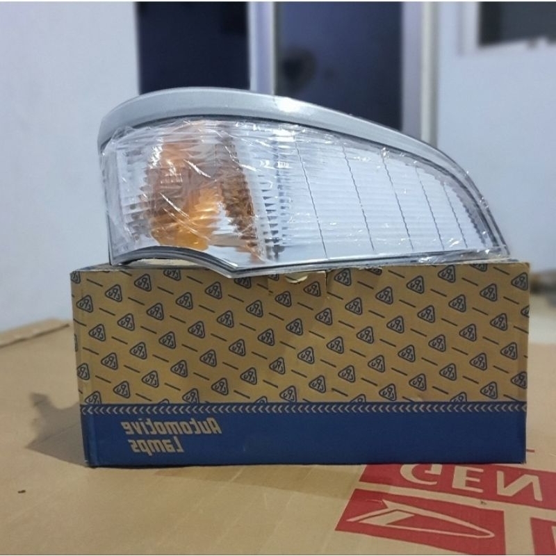 Lampu Sen Depan Atas Mitsubishi Canter merk Cpu