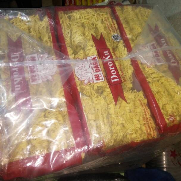 

Cuci gudang Mie telor DOROKU