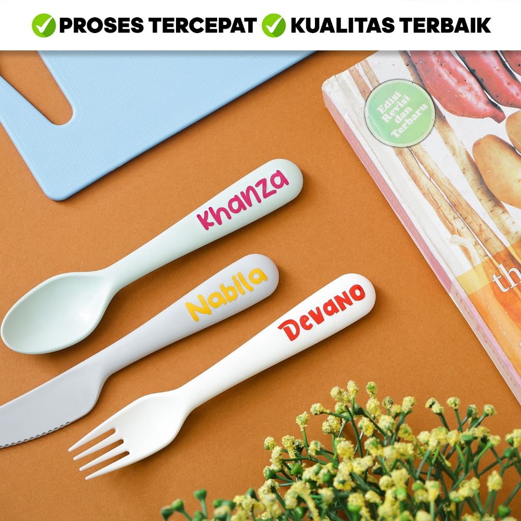 

Stiker Nama Cutting Polos, Bahan Scotlite Reflective Ukuran Kecil