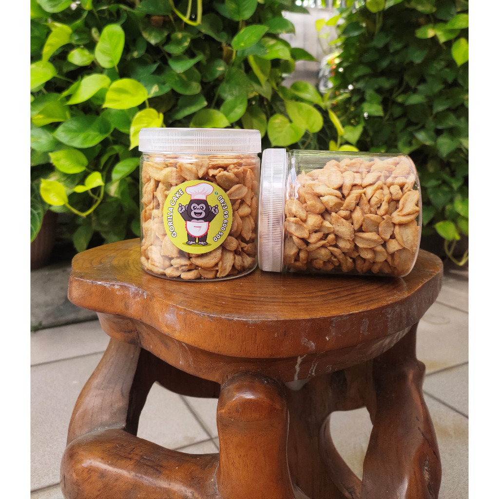 

Kue Bawang Gunting Surabaya 300 gram ( Gorilla Cake )