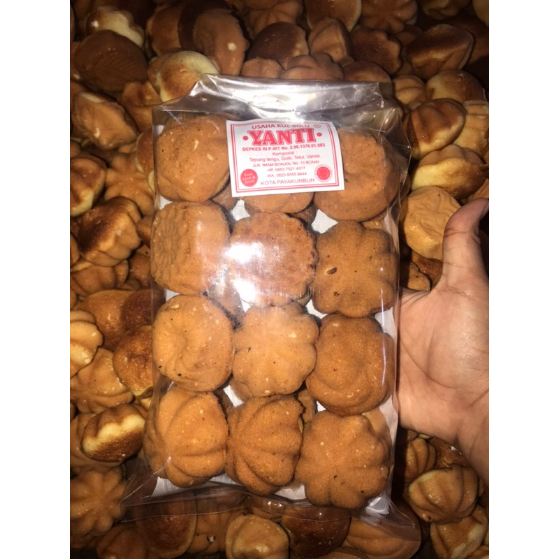 

kue bolu bunga isi 24