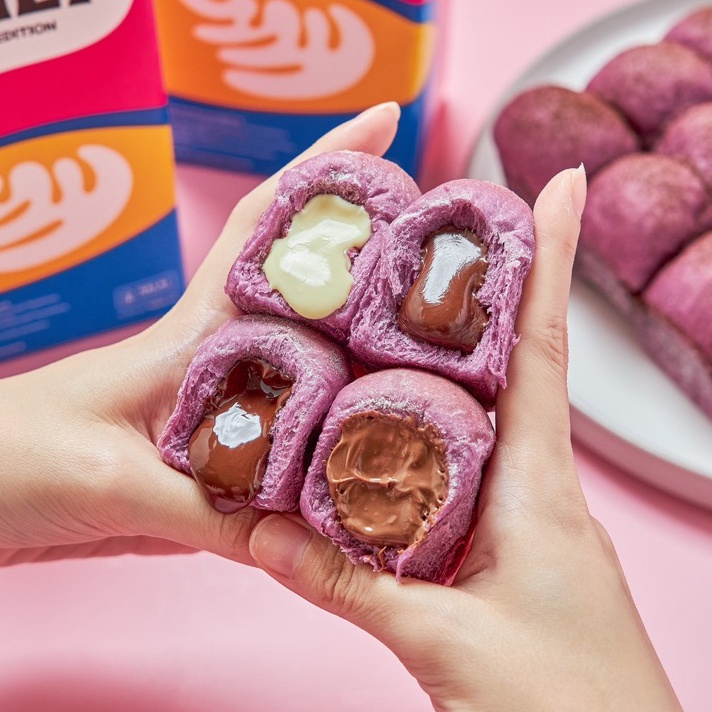 

Terlaku VEGAN UBE Oat Buns with Triple Chocolate