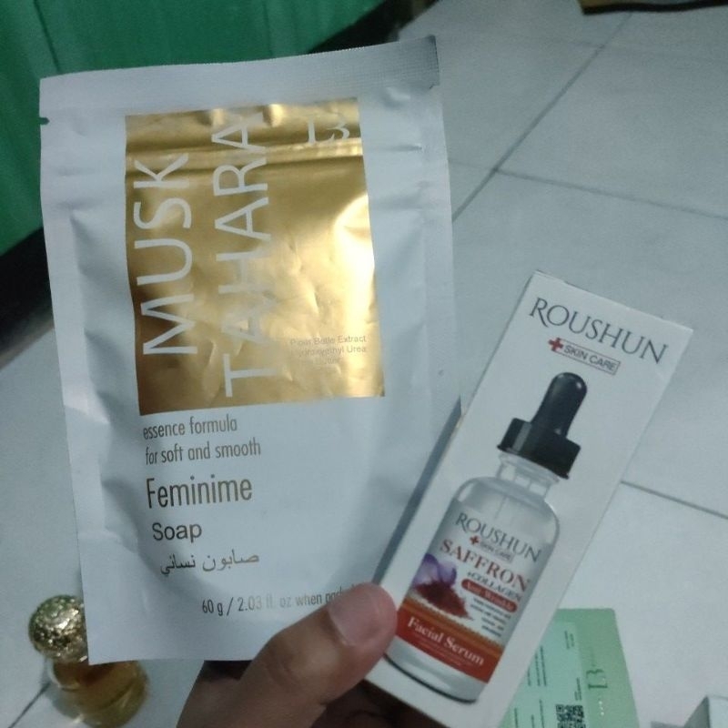 serum SAFFRON ROUSHUN LUINO & MUSK TAHARA FEMINIME SOAP serum badan musk tahara by LUINO