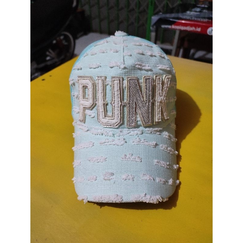 Topi Trucker TNC Logo PUNK Model Ripped Blue