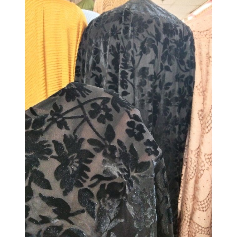 Splash KAIN BLUDRU HITAM MOTIP