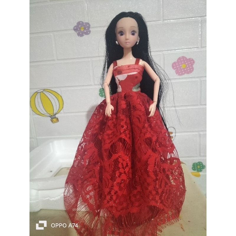 boneka Barbie pivotal