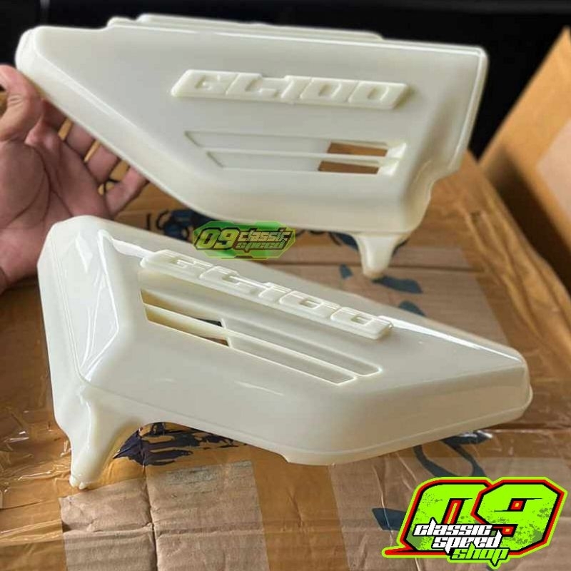 Box bok tempong tepong tutup cover aki accu GL100 putih gading ori ABS Set emblem box aki gl100