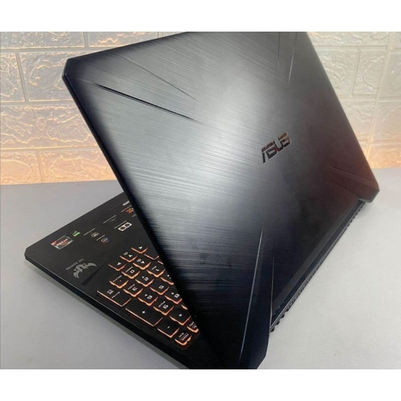 Laptop Gaming & Content Creator Asus FX505DT Ryzen 5 3550H Nvidia Gtx 1650 RAM 2x8 (16GB)