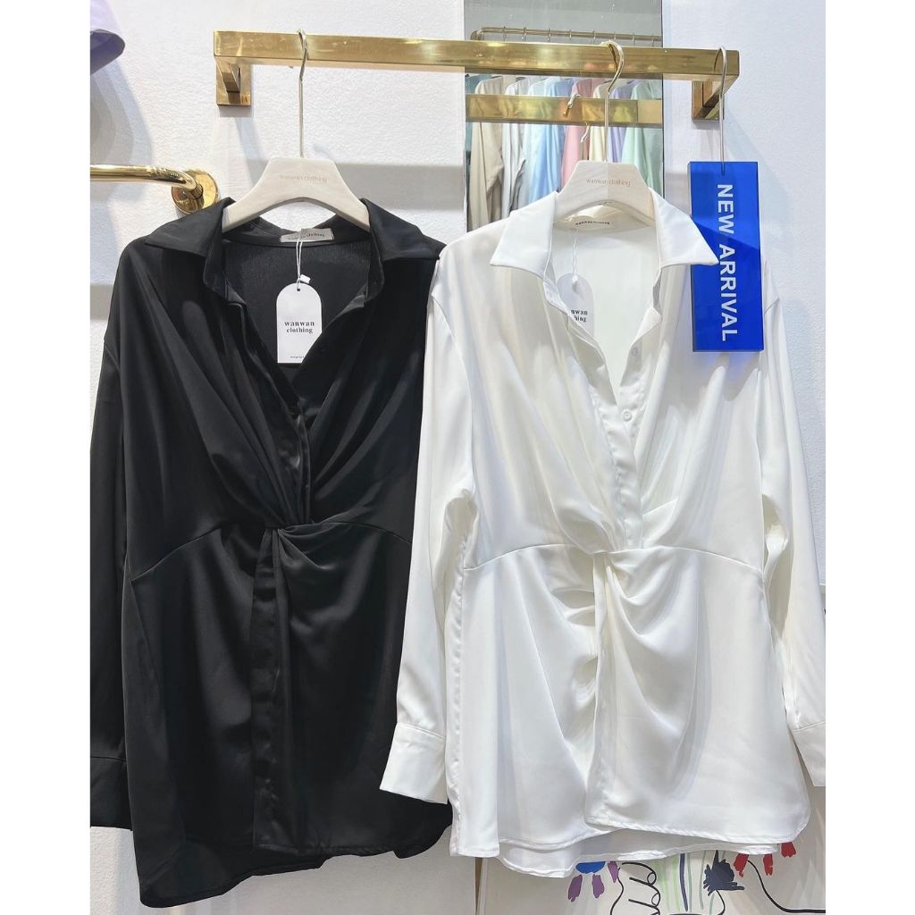 Deemee - Kemeja Wanwan Hitam Satin Silk Blouse Wanita Lengan Panjang