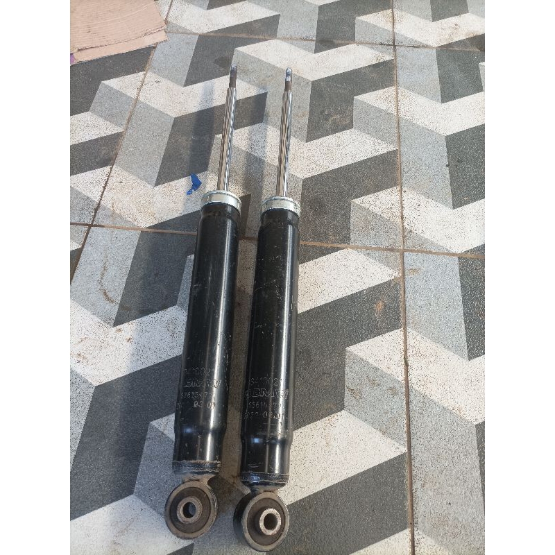 Shock belakang Wuling cortez Tipe S / C SGMW