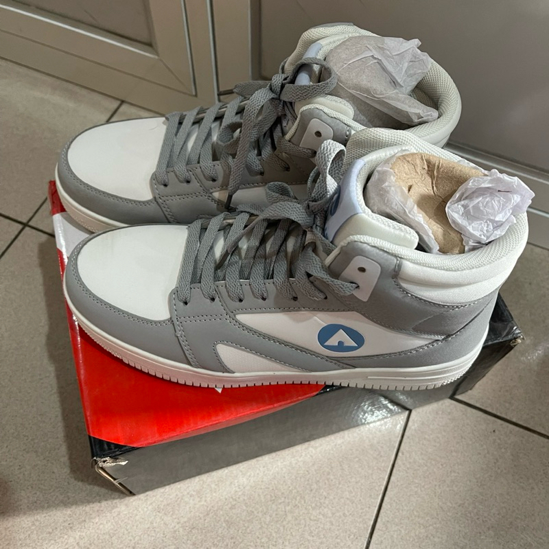 Sepatu Airwalk white grey
