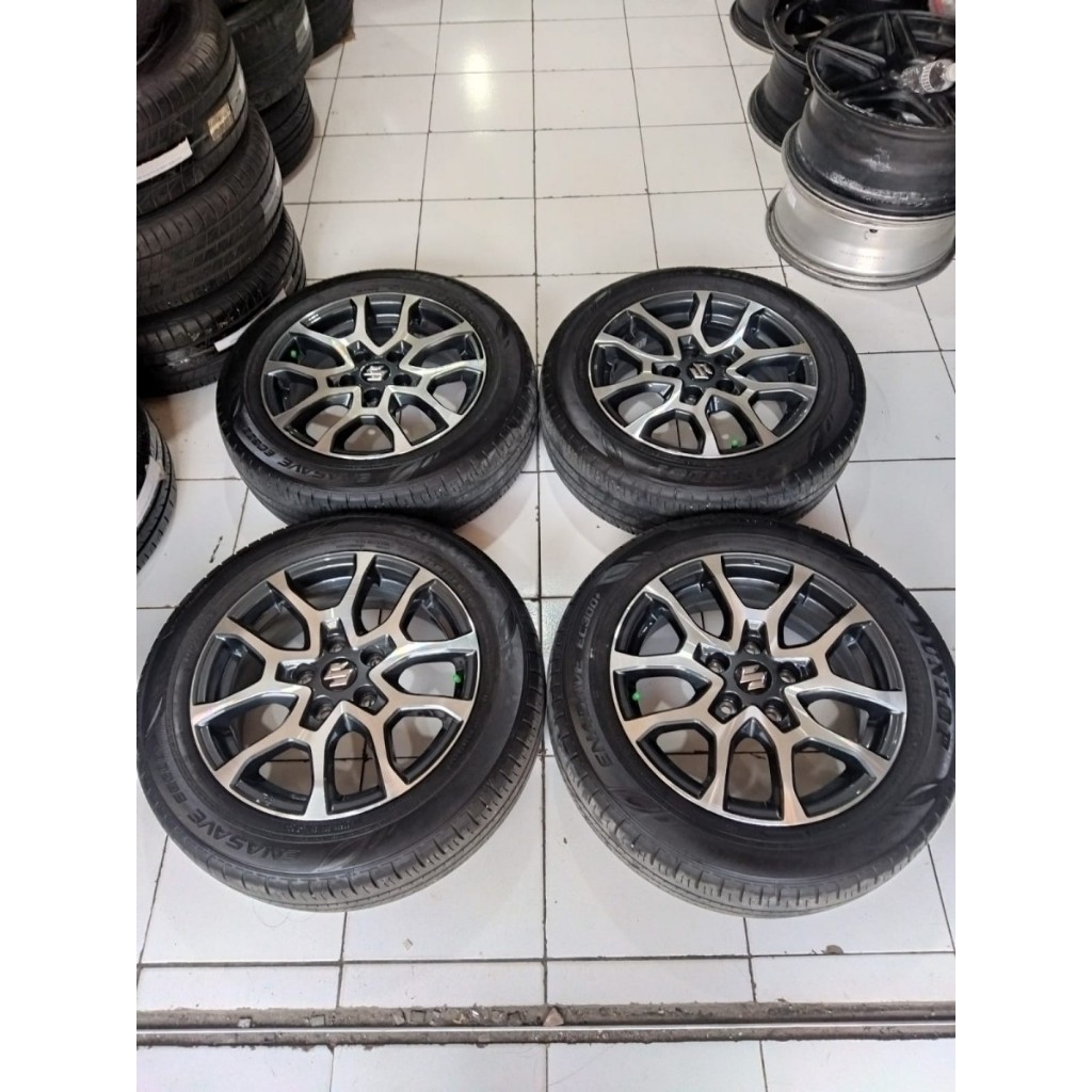 Velg Mobil Bekas Ring 16 Lubang Baut 5 STD XL7 R16X6 5X114,3 ET 40 BAN 195 60 R16