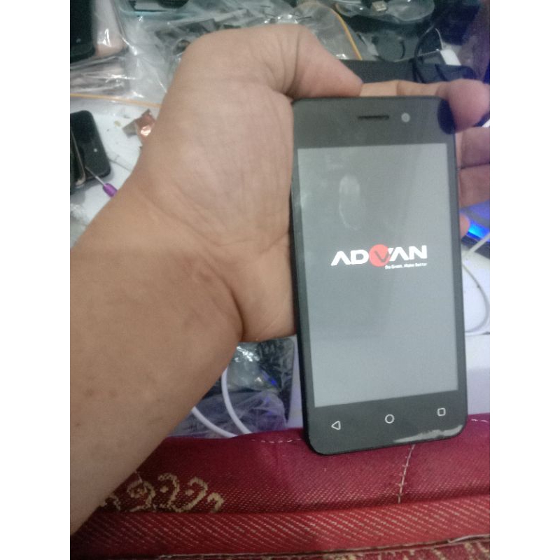 Lcd Advan S40 LTE