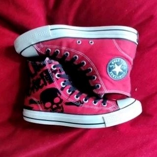 Converse AS The Clash Music Edition 2009. Red Canvas.Used. Authentic. Size  39,5/250.