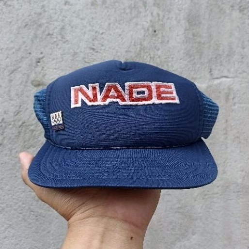 Vintage trucker hat nade