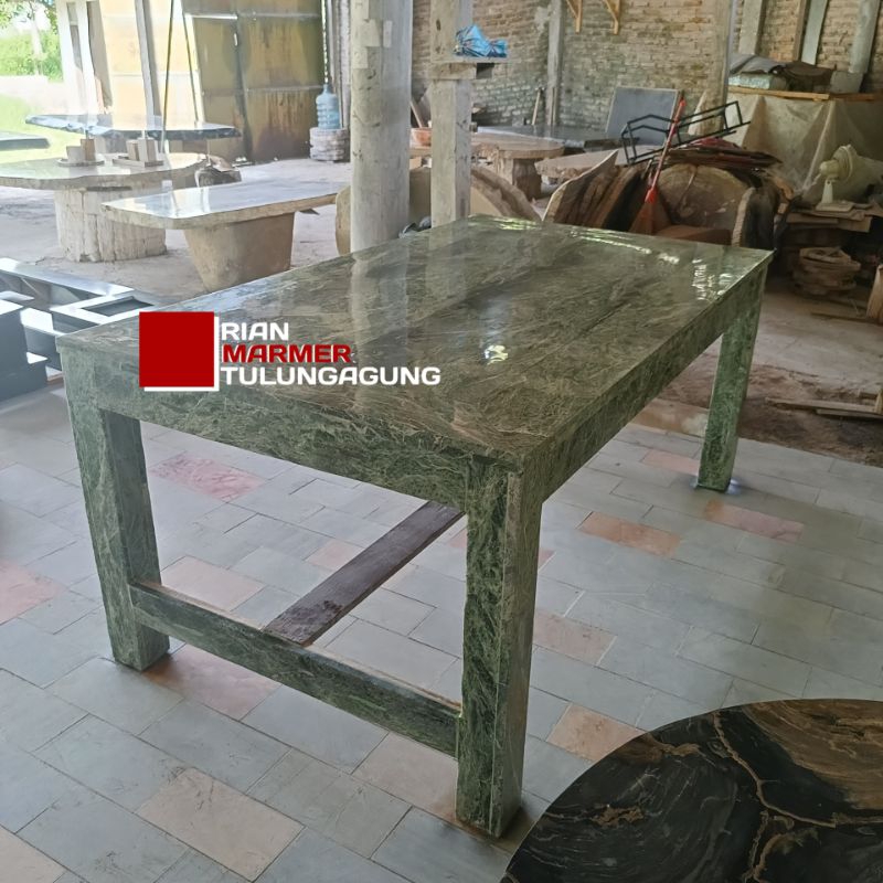 Meja Makan Super Besar Bahan Batu Giok Hijau Aceh