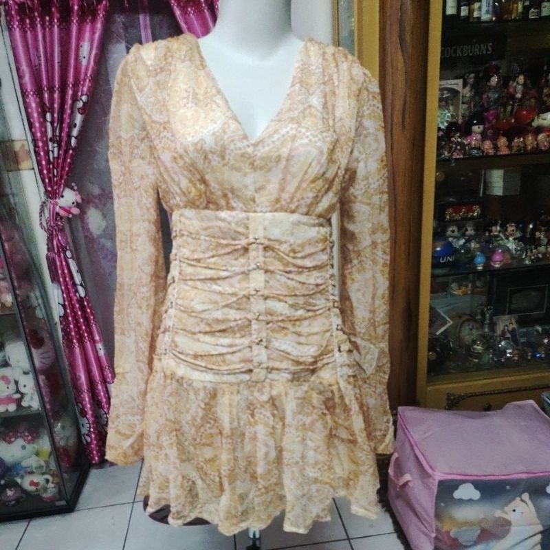 dress sifon kuning abstrak lengan panjang