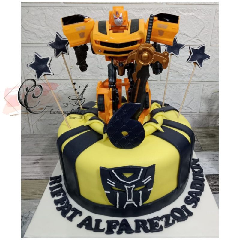 

Bumblebee Cake / Kue Ulang Tahun Bumblebee / Kue Ultah Custom Robot