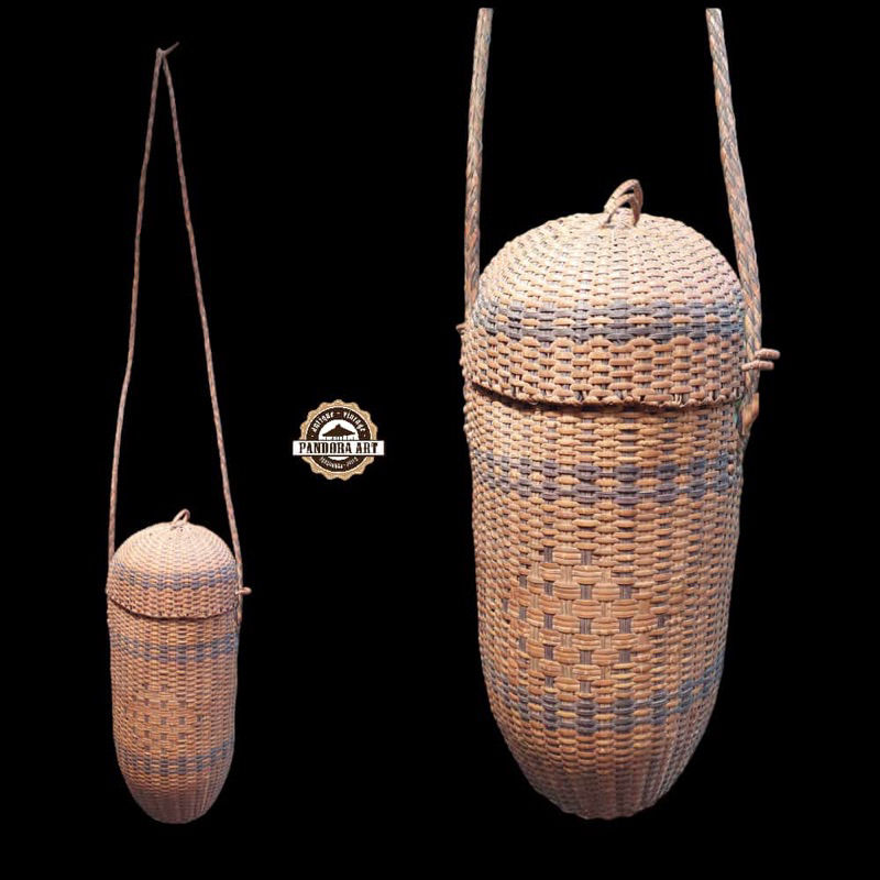 Tas rotan KUNO dari DAYAK Borneo