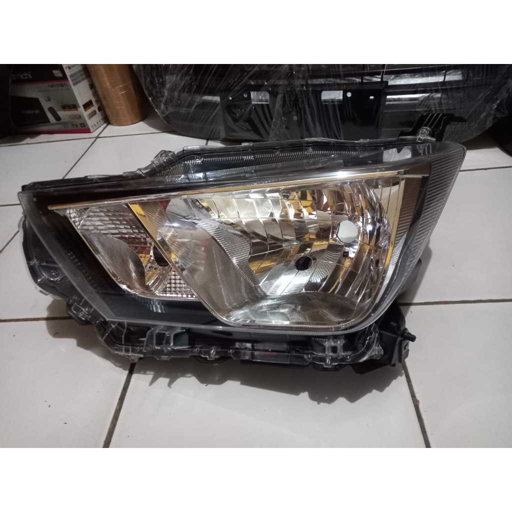 Headlamp Daihatsu Ayla 2023