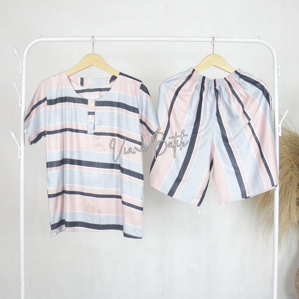 Setelan Baju Tidur Wanita Lengan Pendek Piyama Celana Pendek Motif Garis Salur Bahan Rayon
