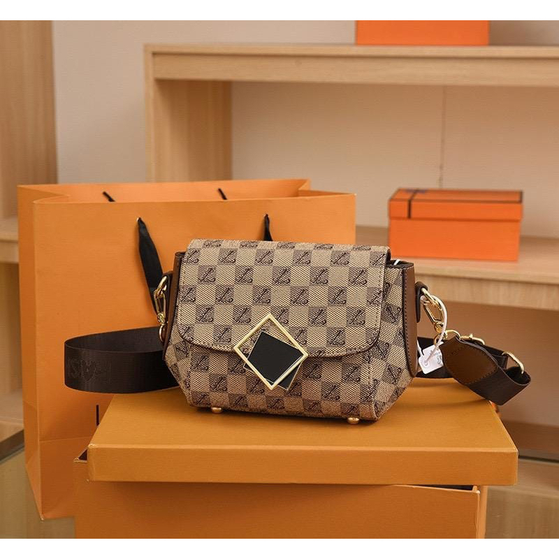 tas wanita/ tas salempang/ tas fashion khaki