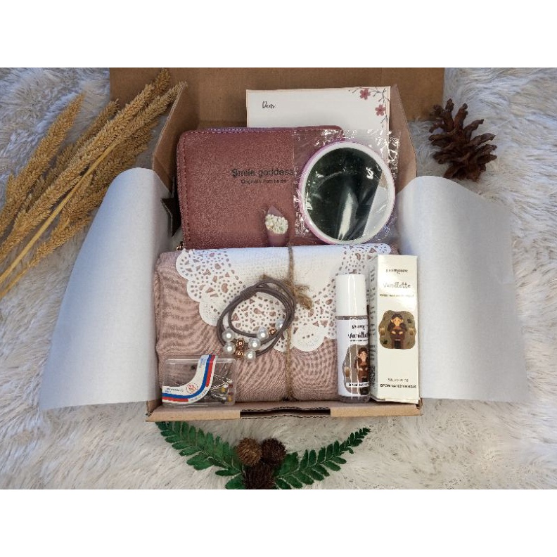 

TERBARU Hampers kado hijab dompet cantik murah