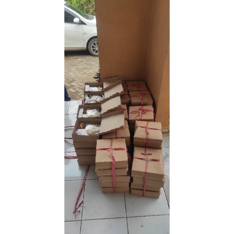 

pesanan husus kardus kotak isi 2pcs