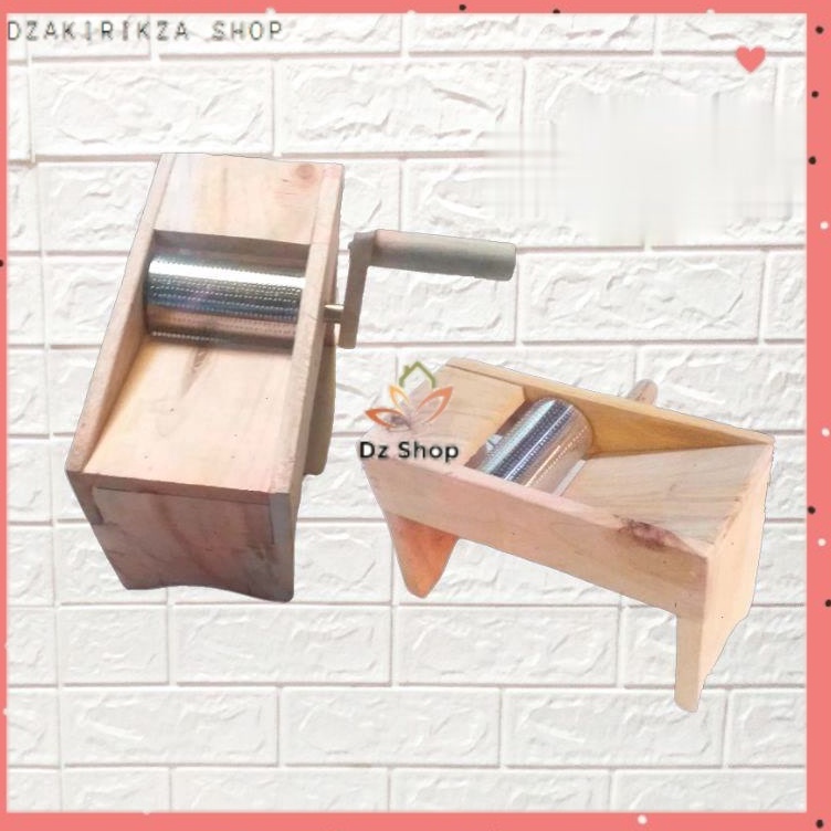 ART L84B Parut Serbaguna  Parutan Kelapa Manual  Parutan Serbaguna Kayu  Parut Kelapa Engkol Murah