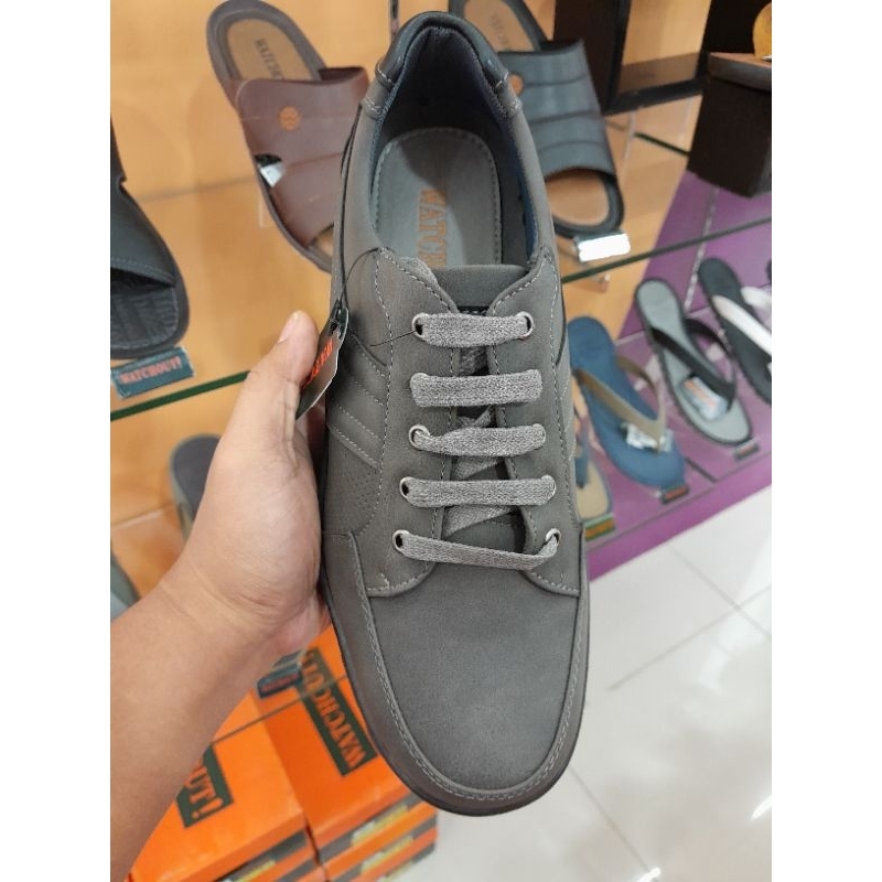 sepatu CASUAL pria semi boots WATCHOUT original 39-43