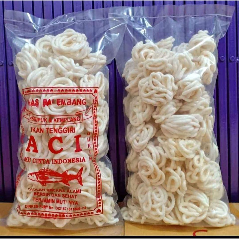 

Kerupuk Kemplang Palembang