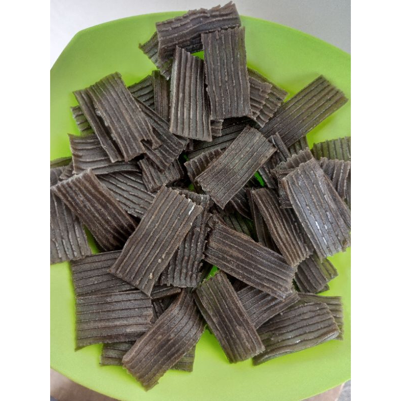 

kerupuk jengkol mentah